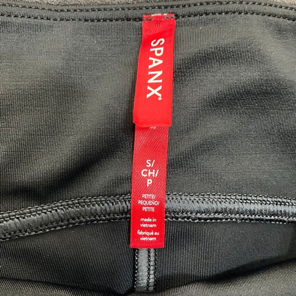 SPANX Faux Leather Leggings - Picture 3 of 4